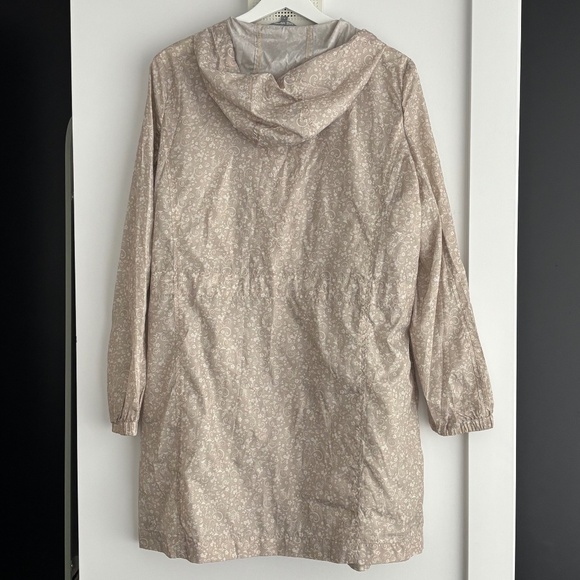 M&S Raincoat - Picture 2 of 8